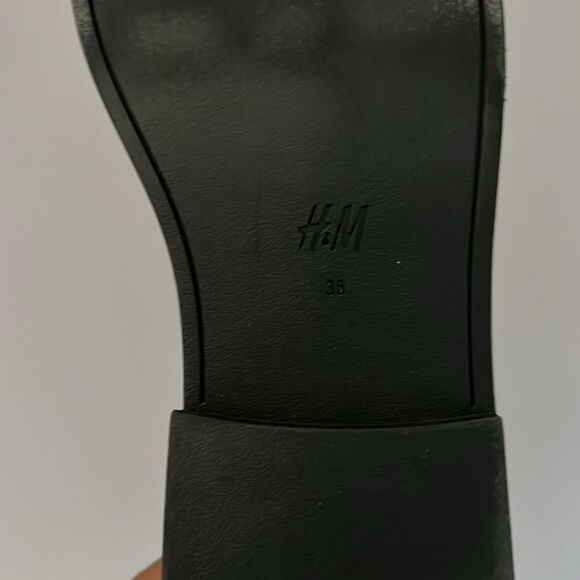 H&M Black gold accent loafer - Picture 8 of 12